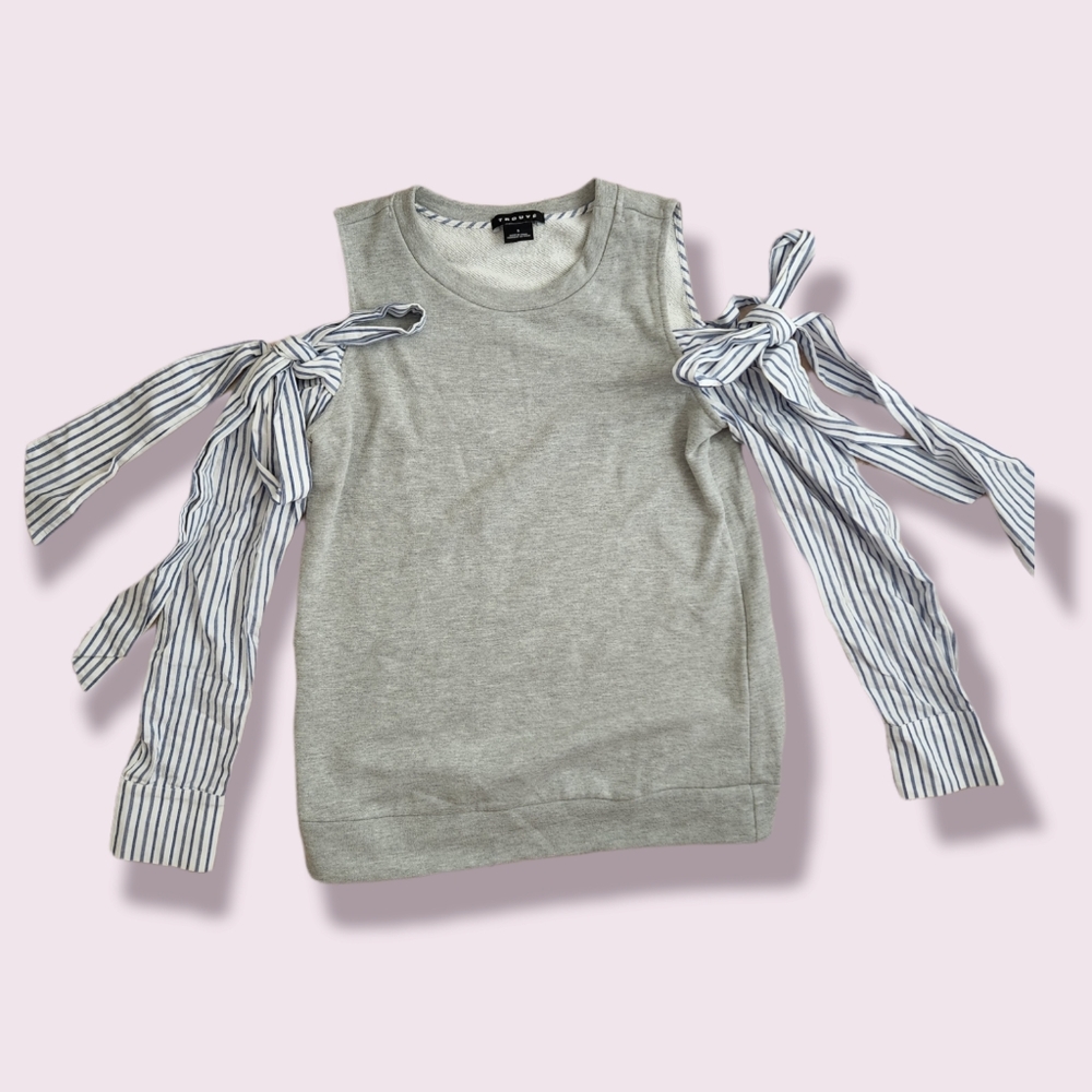 Trouve Cold Shoulder Striped Sweater